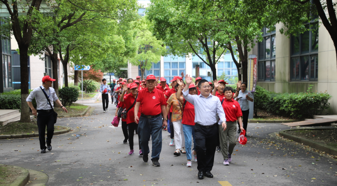 闪耀医博盛会，共庆建党百年丨热烈祝贺多康吉荣耀参展第84届中国国际医疗器械博览会暨上海二日红色之旅活动圆满成功！(图24)