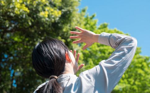 怎样预防夏季开车时中暑 夏天中暑怎么办 如何预防夏季中暑